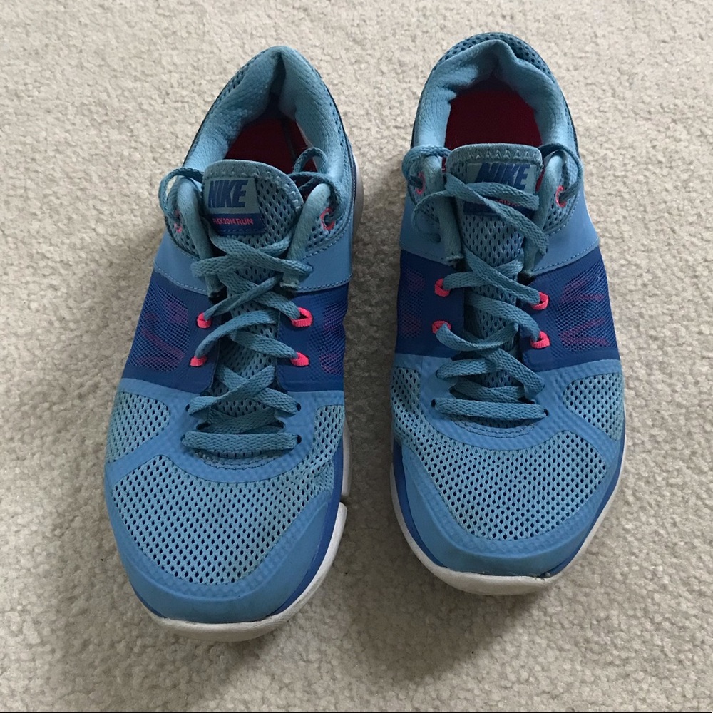 Running shoes